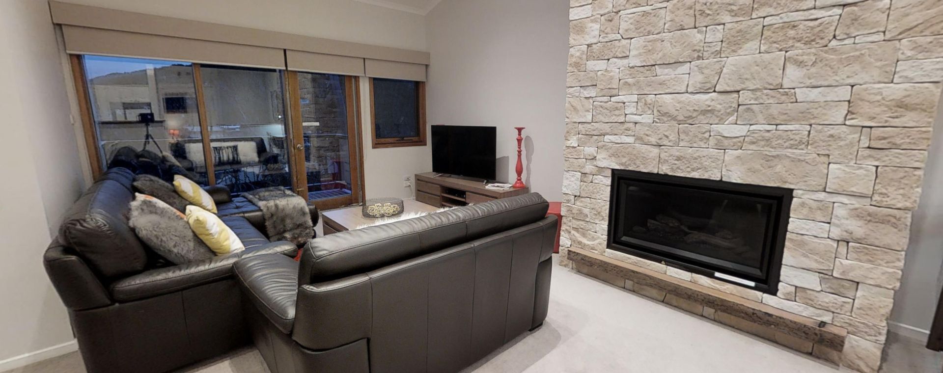 Lodge Apartment 24 (Sleeps 6)
