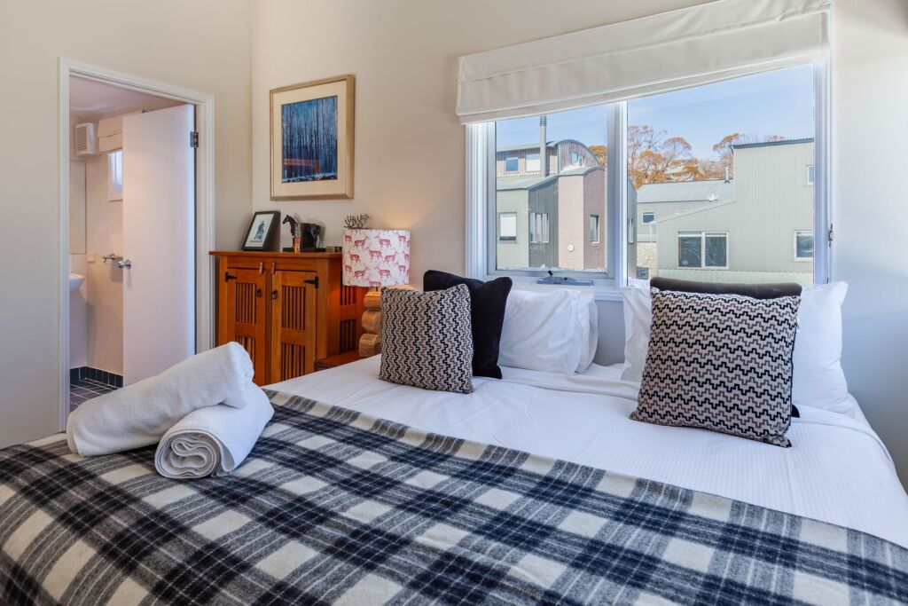Family Chalet 32 (Sleeps 5)