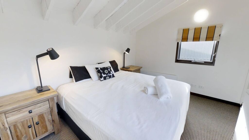 Studio Loft 9 (Sleeps 4)