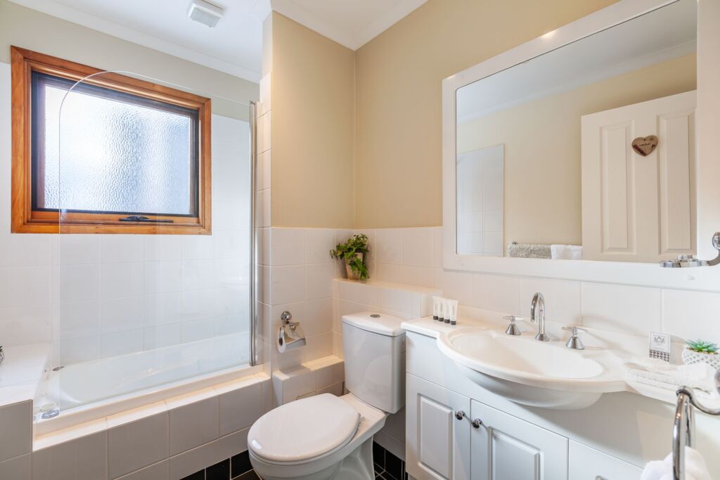 Lodge Chalet 15 (Sleeps 6)