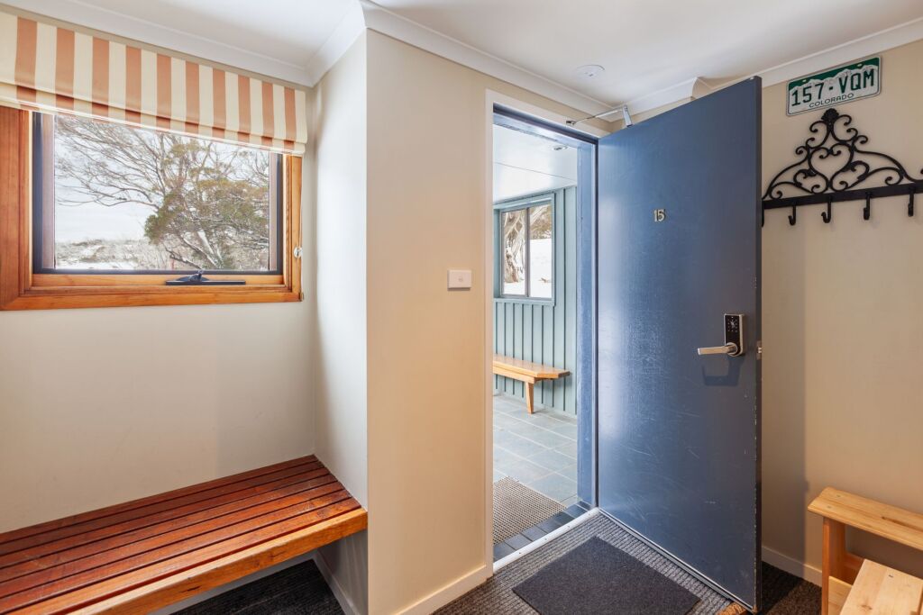 Lodge Chalet 15 (Sleeps 6)