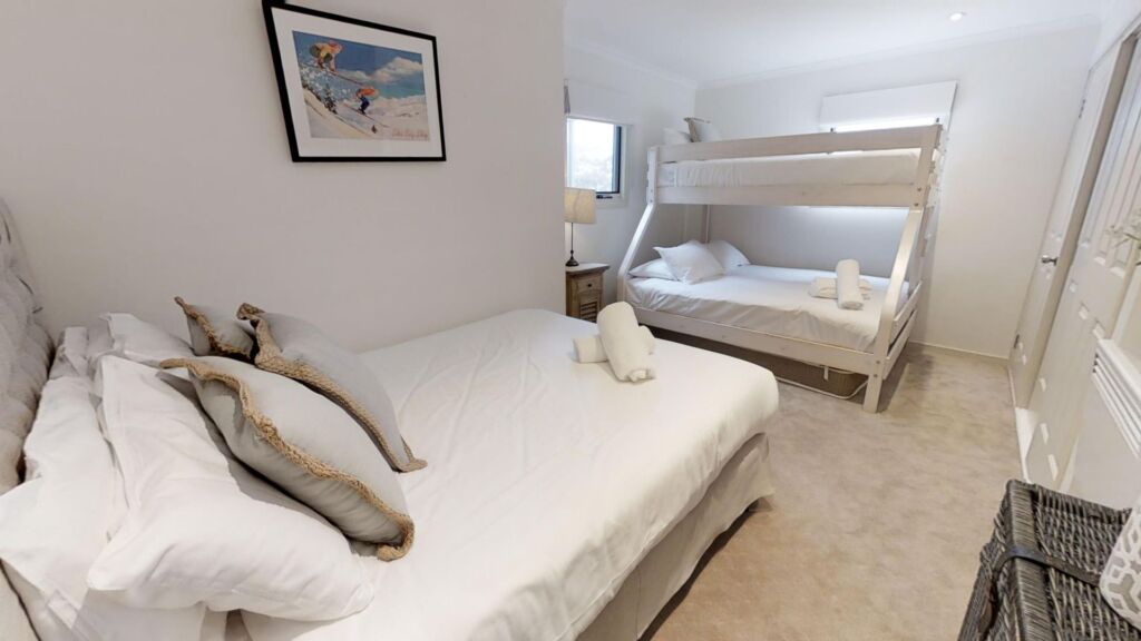 Family Chalet 27 (Sleeps 4)