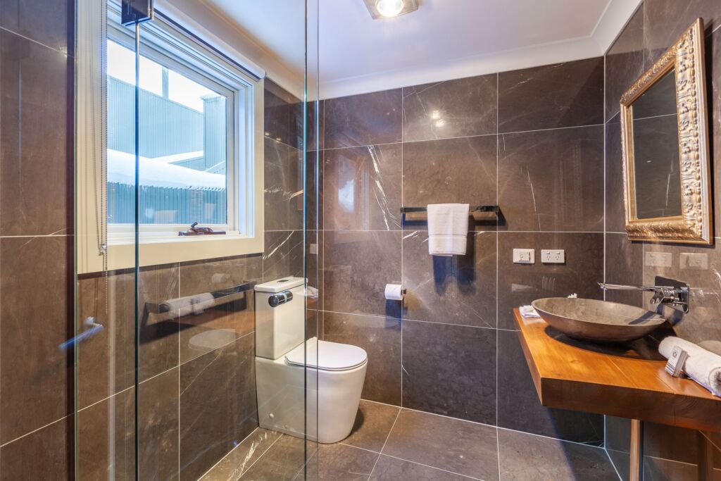 Lodge Chalet 28 (Sleeps 4)