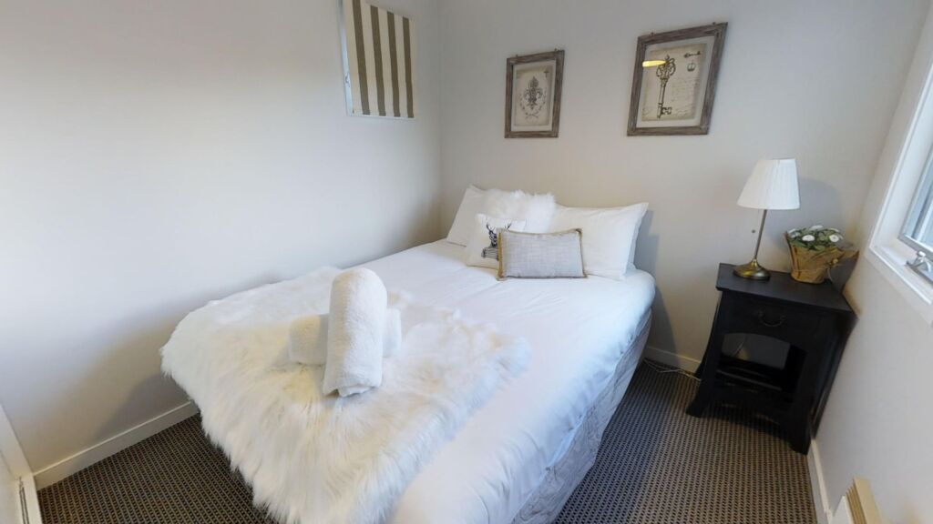 Lodge Chalet 16 (Sleeps 6)