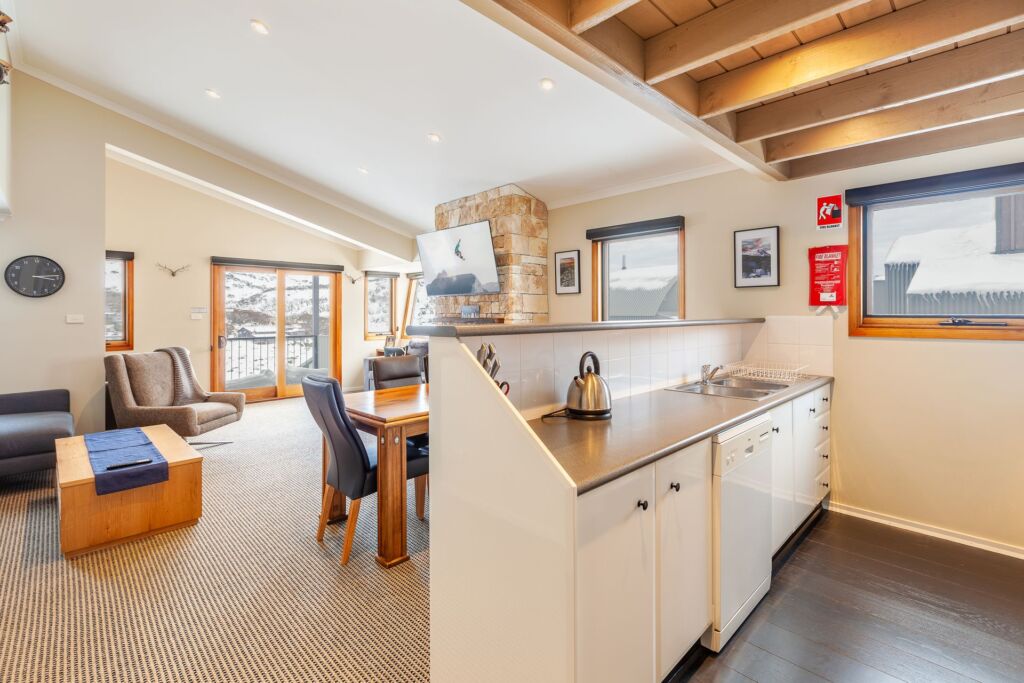 Lodge Chalet 15 (Sleeps 6)