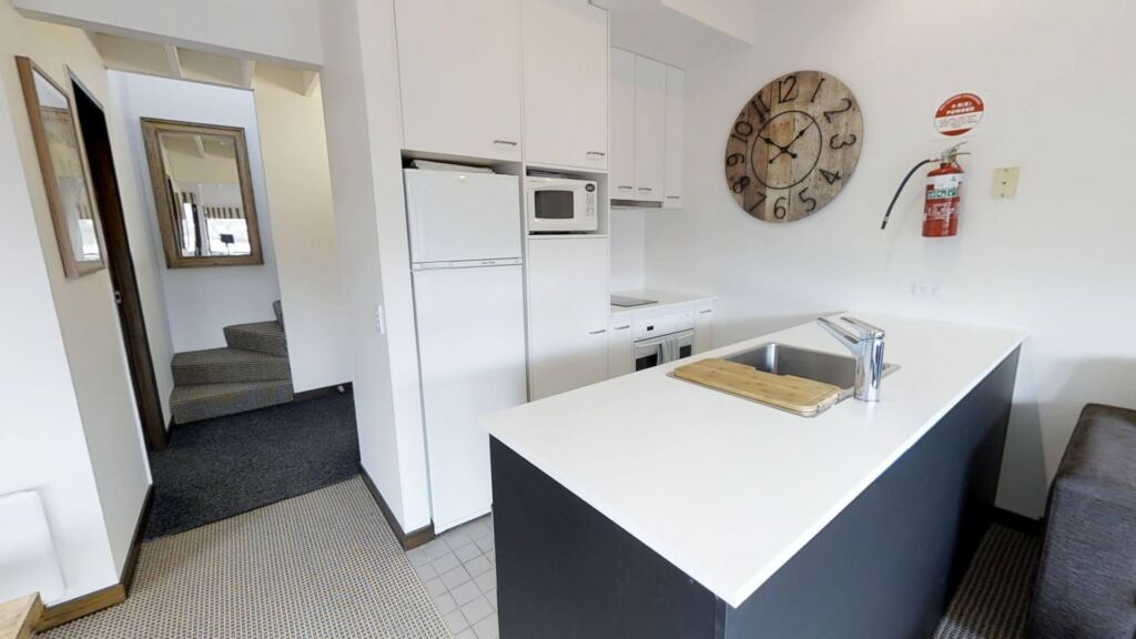 Studio Loft 9 (Sleeps 4)