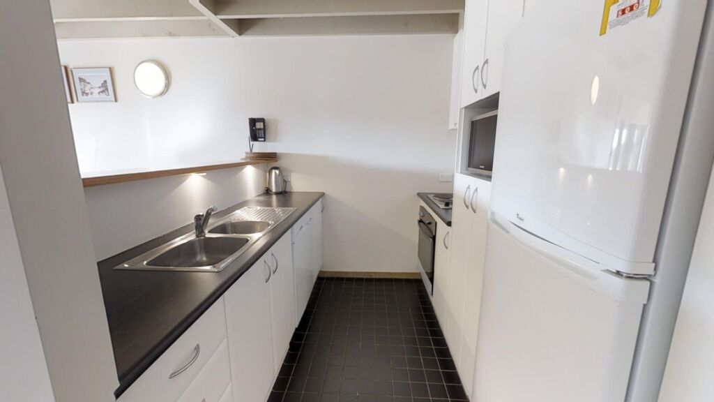 Studio Loft 9 (Sleeps 4)