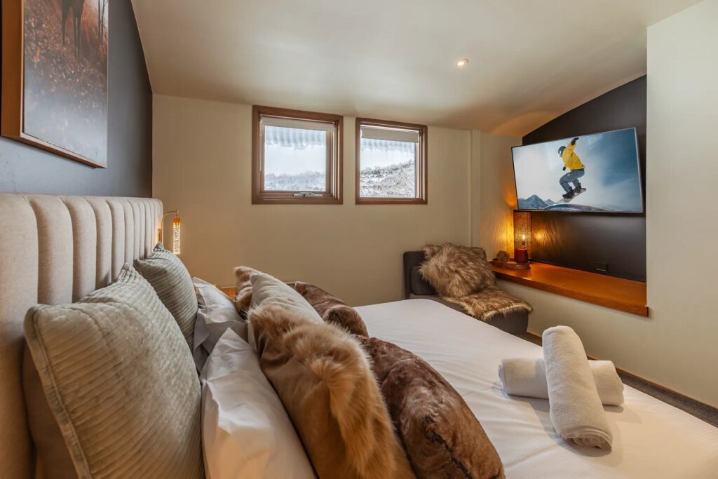 Studio Loft (Sleeps 2)