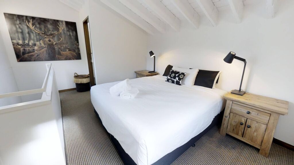 Studio Loft 9 (Sleeps 4)