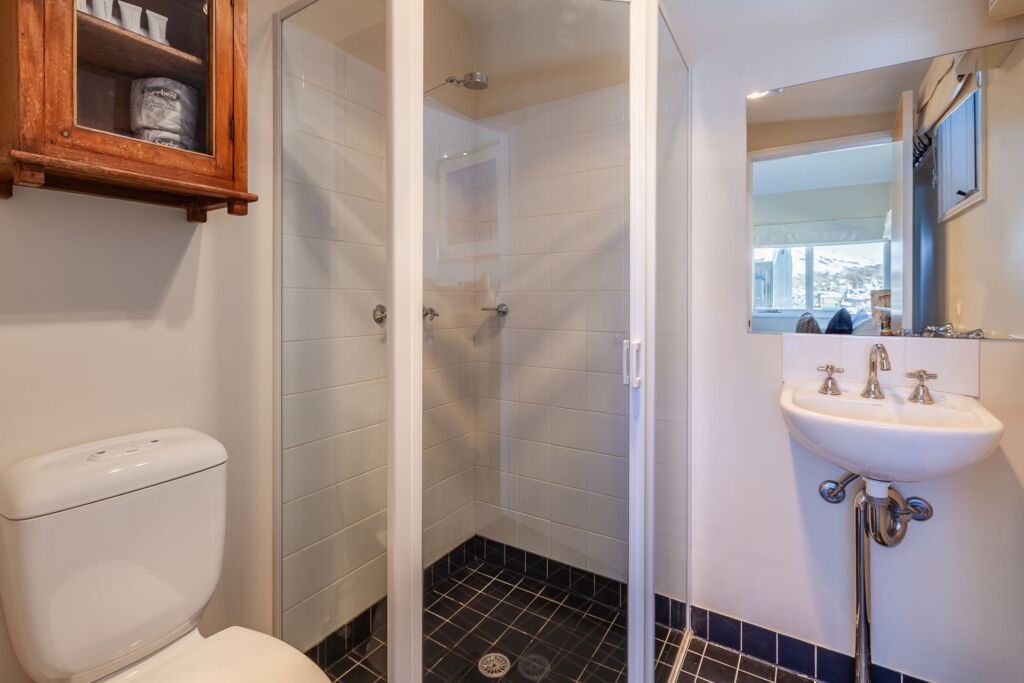 Family Chalet 32 (Sleeps 5)