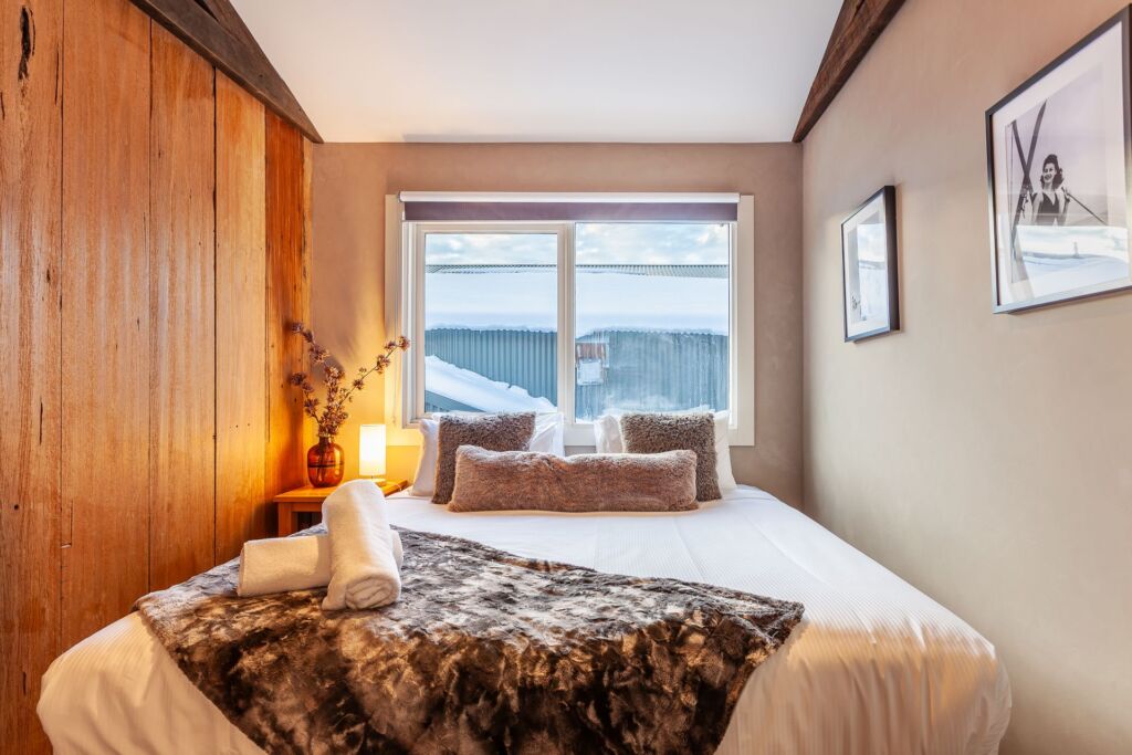 Lodge Chalet 28 (Sleeps 4)