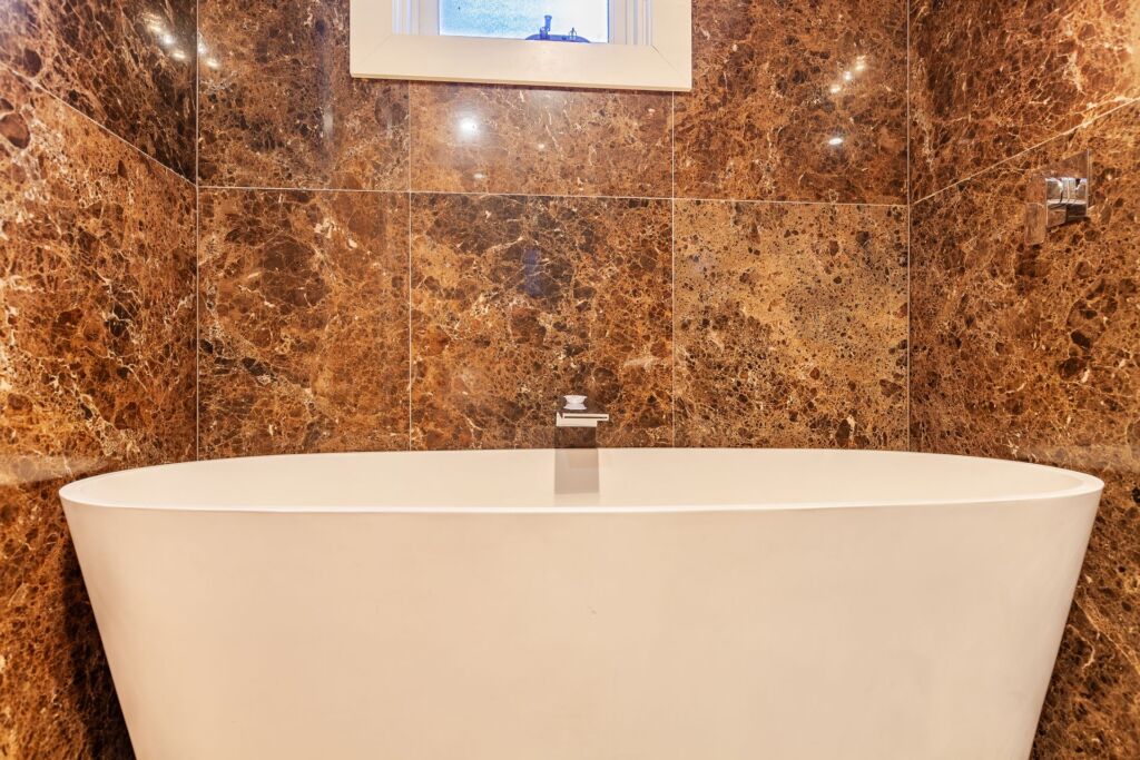 Lodge Chalet (Sleeps 4)